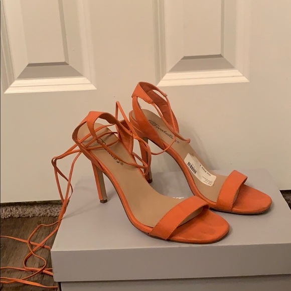 Heels - Picture 2 of 2